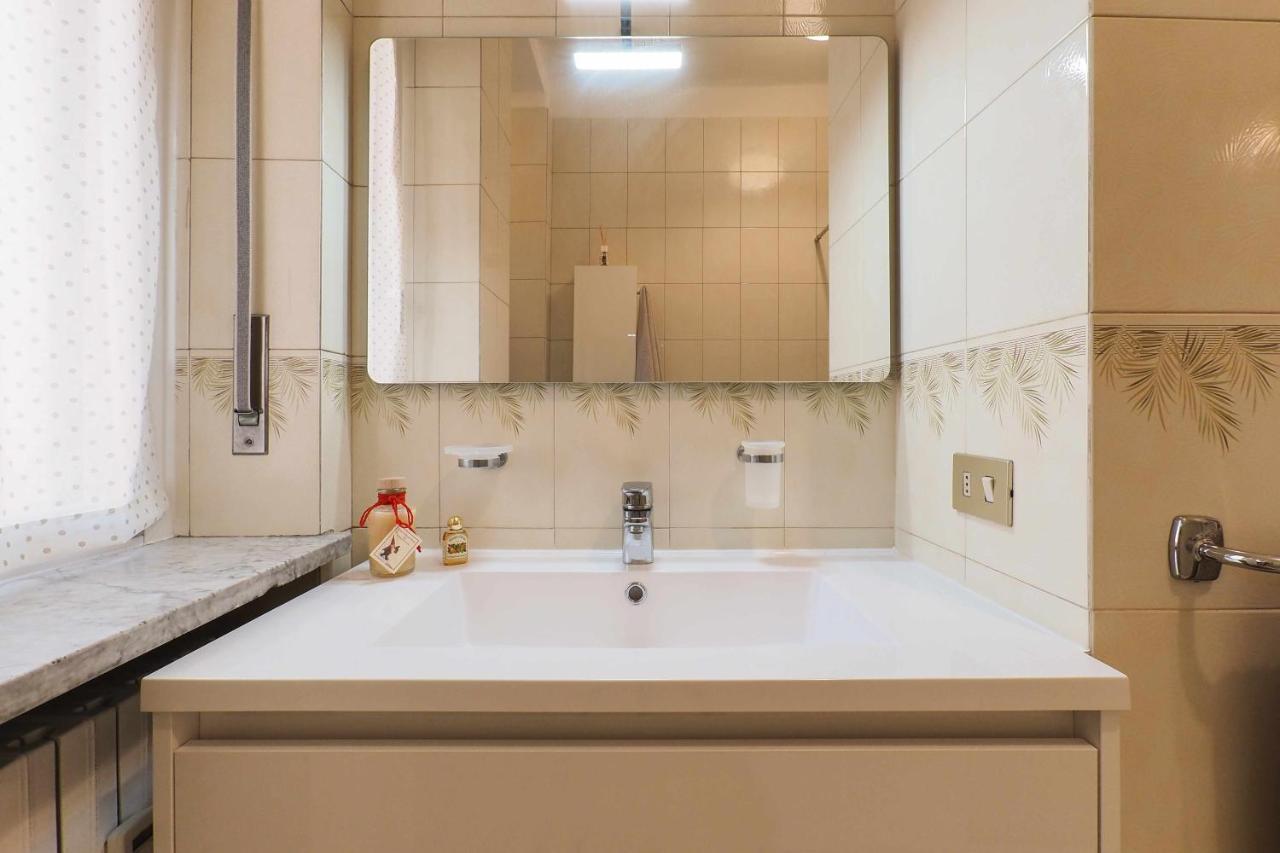 Mba24 Charming Suite Close To Metro Fieracitylife Milan Luaran gambar