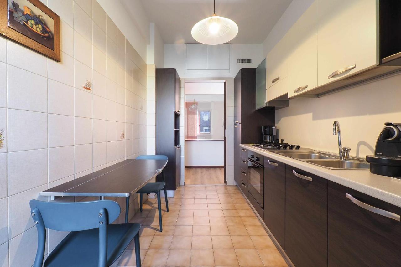 Mba24 Charming Suite Close To Metro Fieracitylife Milan Luaran gambar